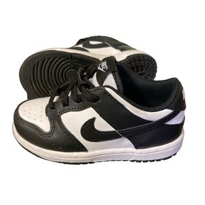 Nike • Toddler • Black and White • Dunks